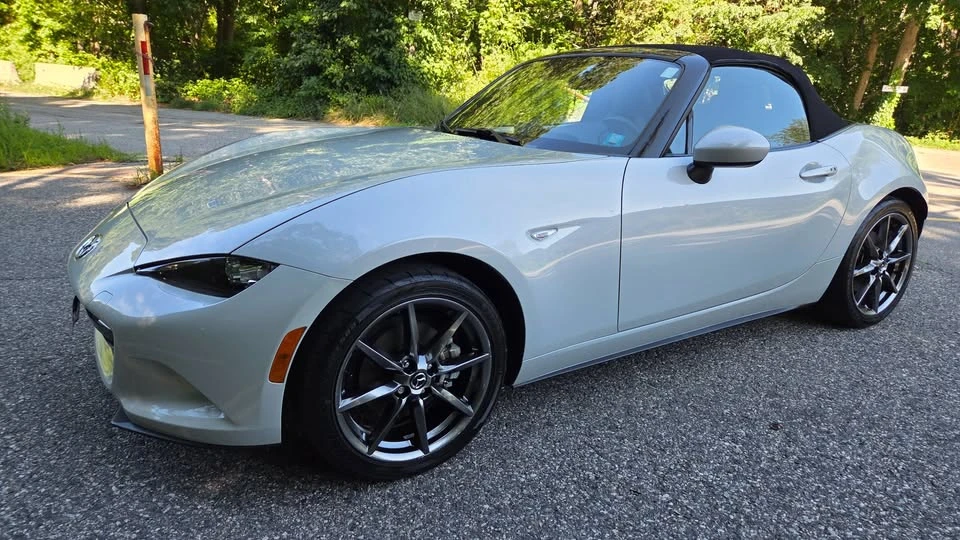 2017 Mazda ND MX-5 Miata - Image 11 of 19