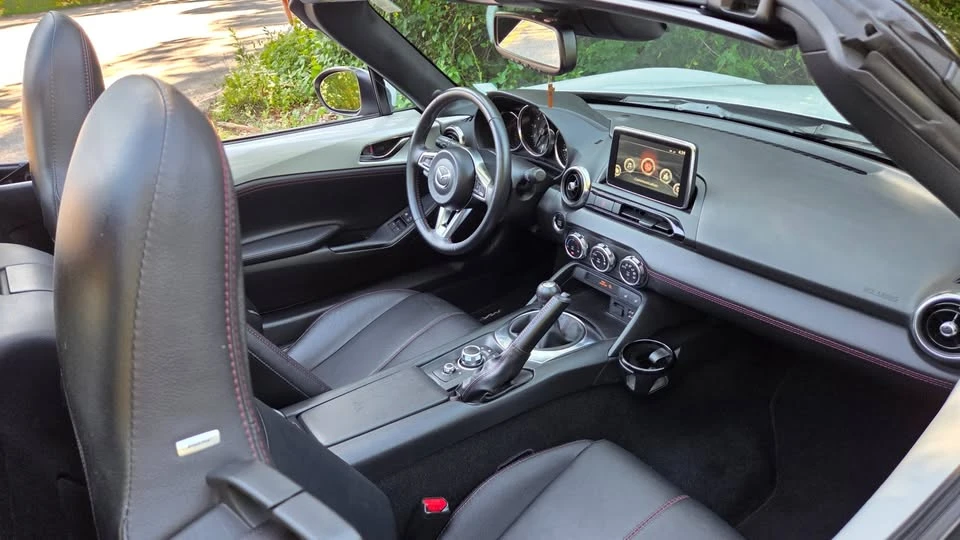 2017 Mazda ND MX-5 Miata - Image 8 of 19