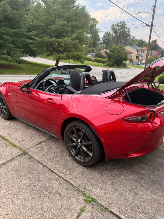 2017 Mazda ND MX-5 Miata - Image 4 of 5