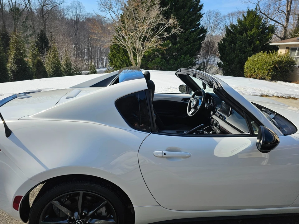 2017 Mazda ND MX-5 Miata - Image 15 of 21