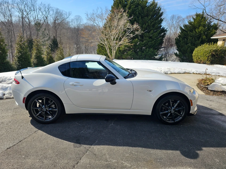 2017 Mazda ND MX-5 Miata - Image 8 of 21
