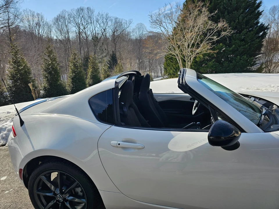 2017 Mazda ND MX-5 Miata - Image 14 of 21