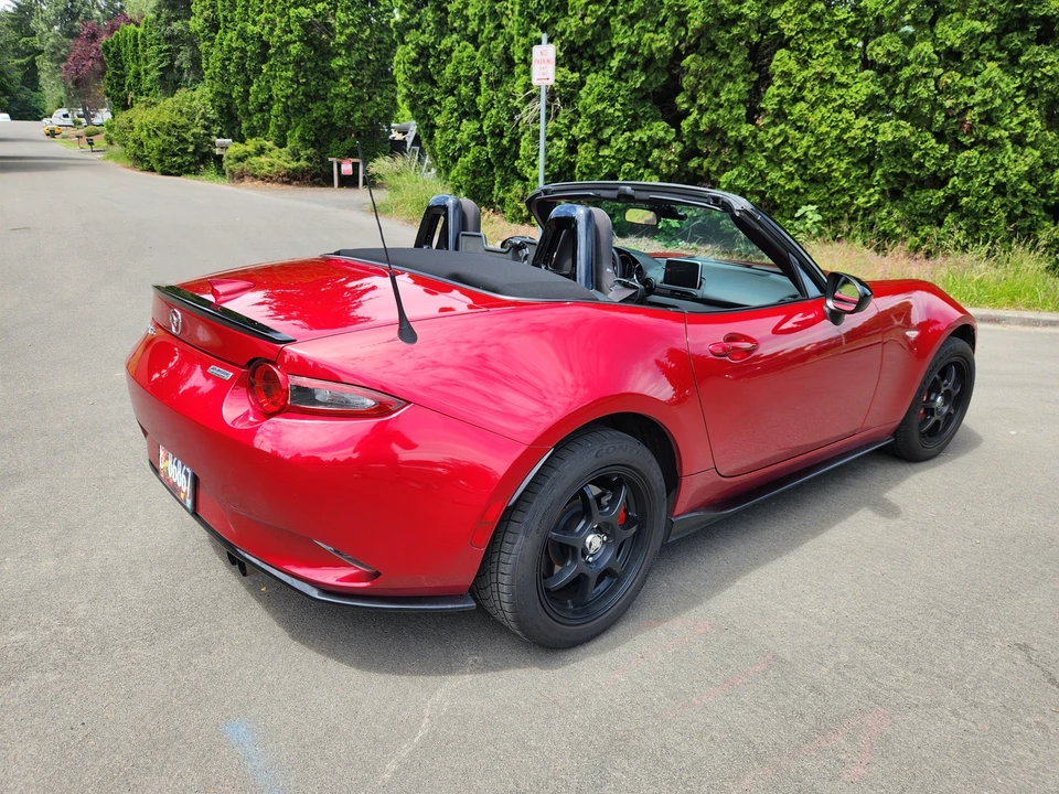 2017 Mazda ND MX-5 Miata - Image 8 of 31