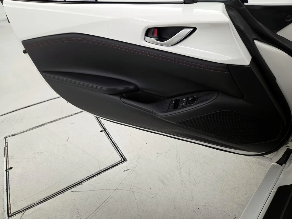 2017 Mazda ND MX-5 Miata - Image 13 of 24