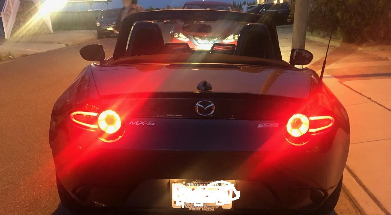 2017 Mazda ND MX-5 Miata - Image 21 of 31