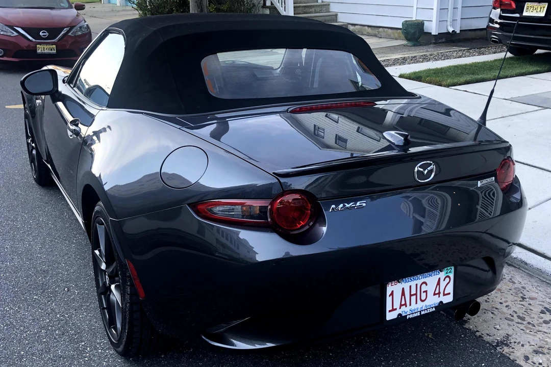 2017 Mazda ND MX-5 Miata - Image 4 of 31