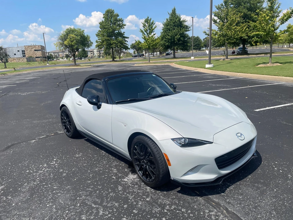 2017 Mazda ND MX-5 Miata - Image 28 of 31
