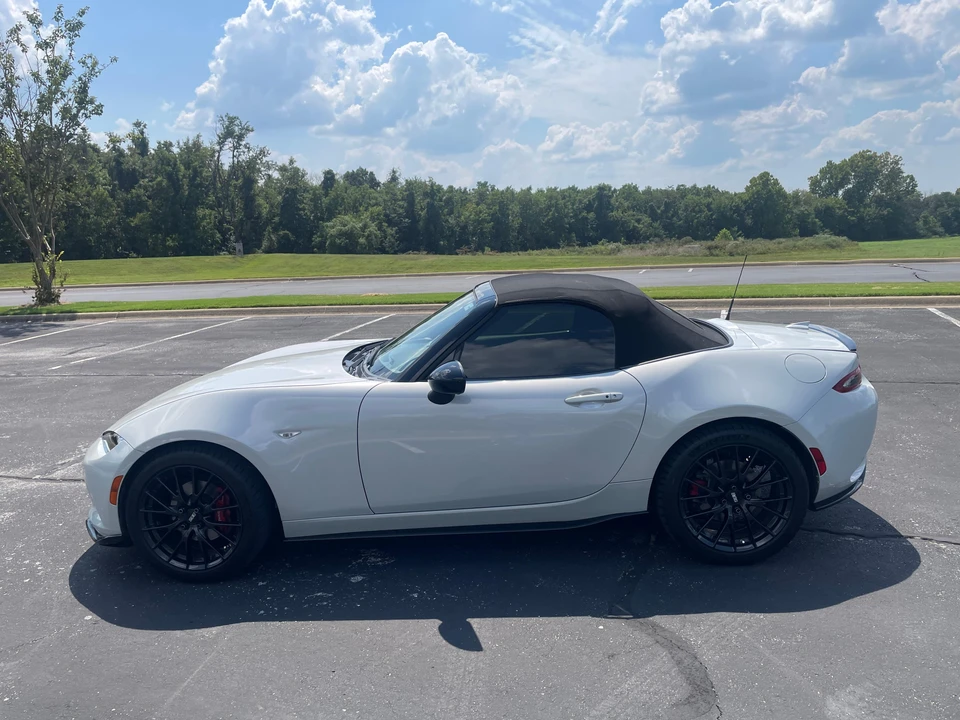 2017 Mazda ND MX-5 Miata - Image 23 of 31