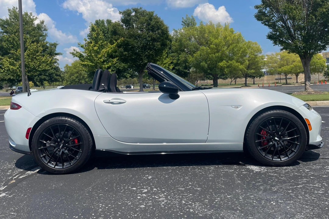2017 Mazda ND MX-5 Miata - Image 3 of 31