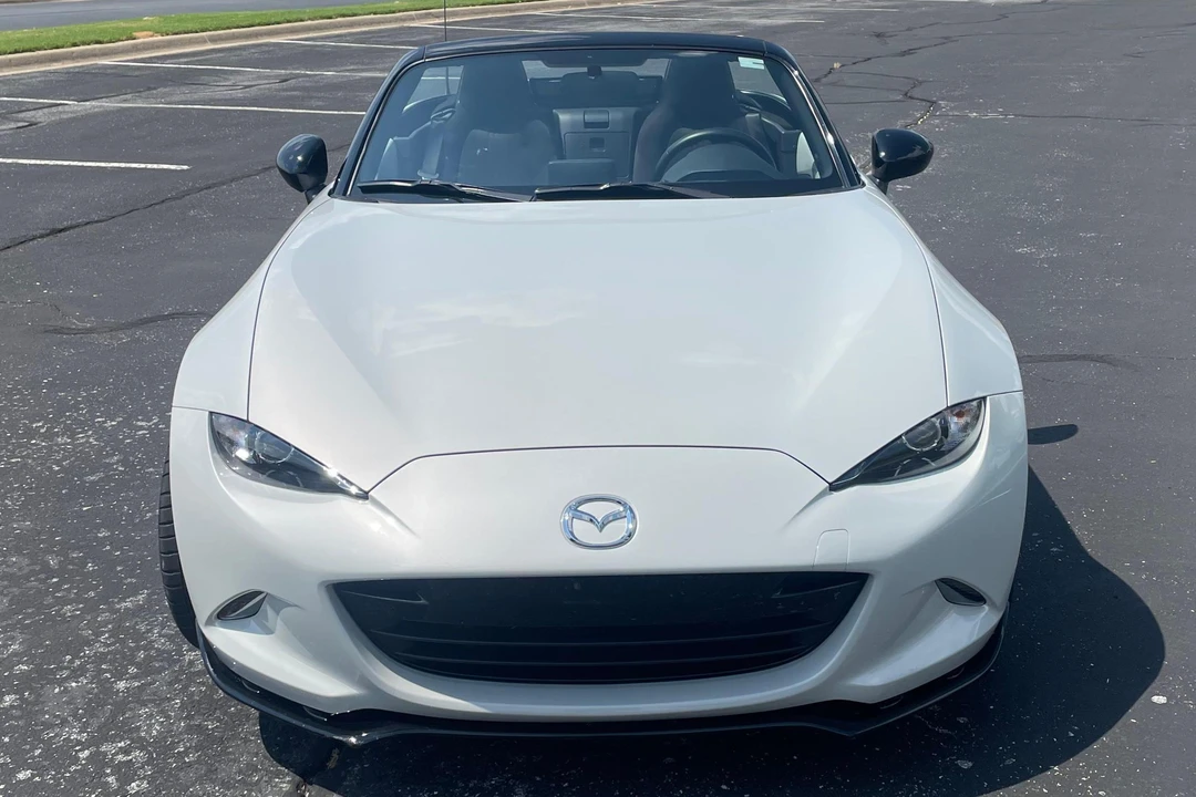 2017 Mazda ND MX-5 Miata - Image 2 of 31