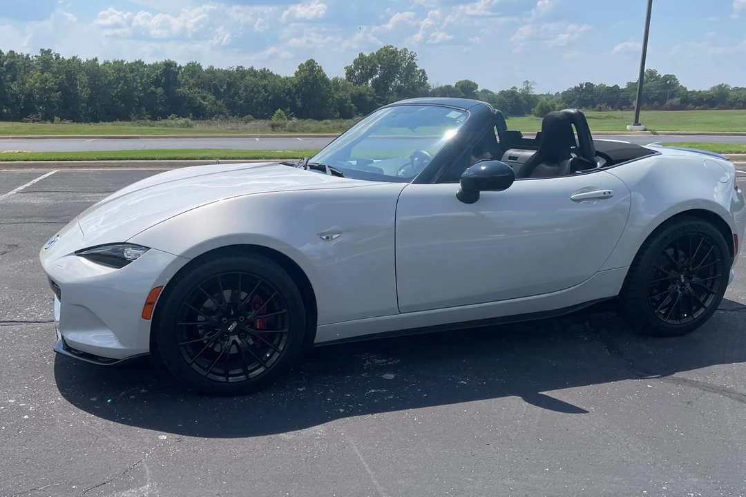 2017 Mazda ND MX-5 Miata - Image 10 of 31