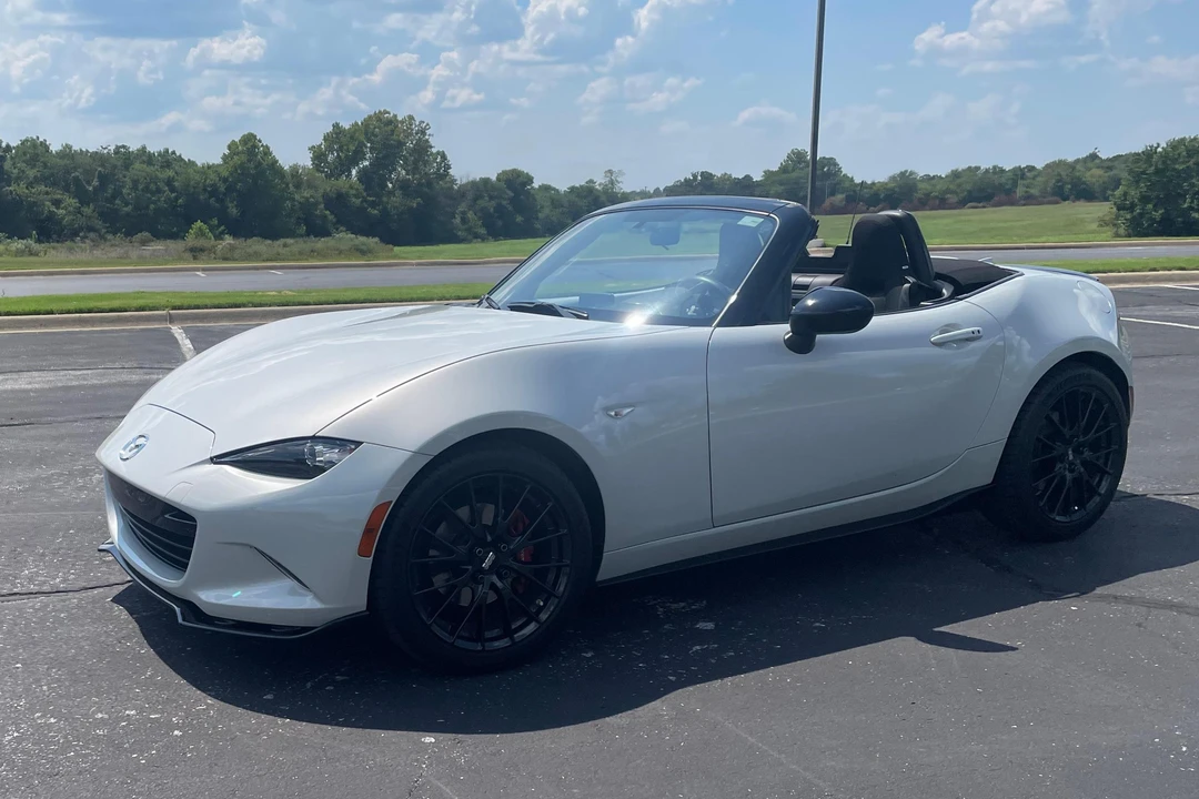 2017 Mazda ND MX-5 Miata - Image 9 of 31
