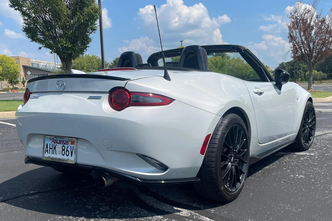 2017 Mazda ND MX-5 Miata - Image 4 of 31