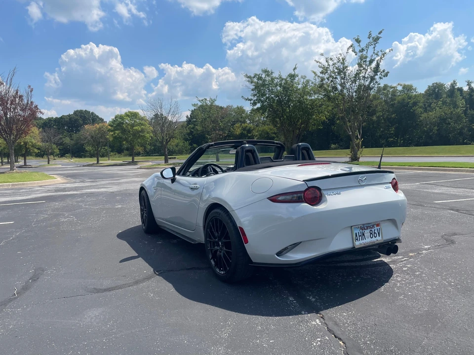 2017 Mazda ND MX-5 Miata - Image 13 of 31