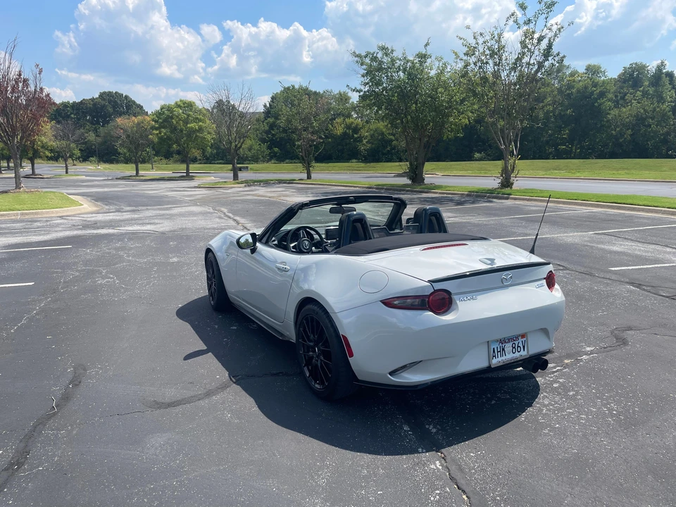 2017 Mazda ND MX-5 Miata - Image 12 of 31