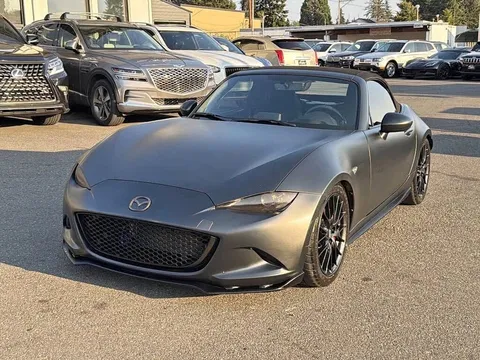 2017 Mazda MX-5 Miata Club RWD