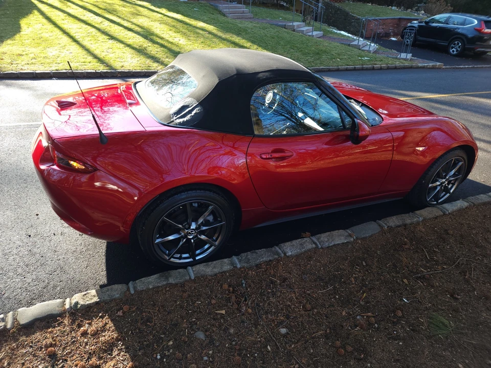 2017 Mazda ND MX-5 Miata - Image 4 of 21
