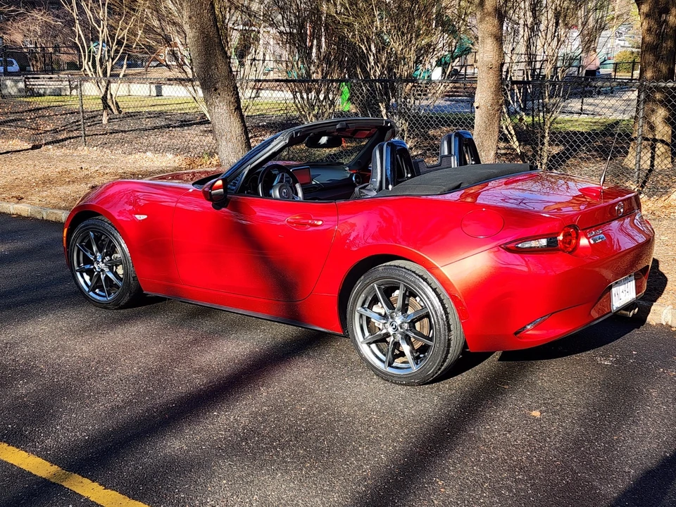 2017 Mazda ND MX-5 Miata - Image 11 of 25