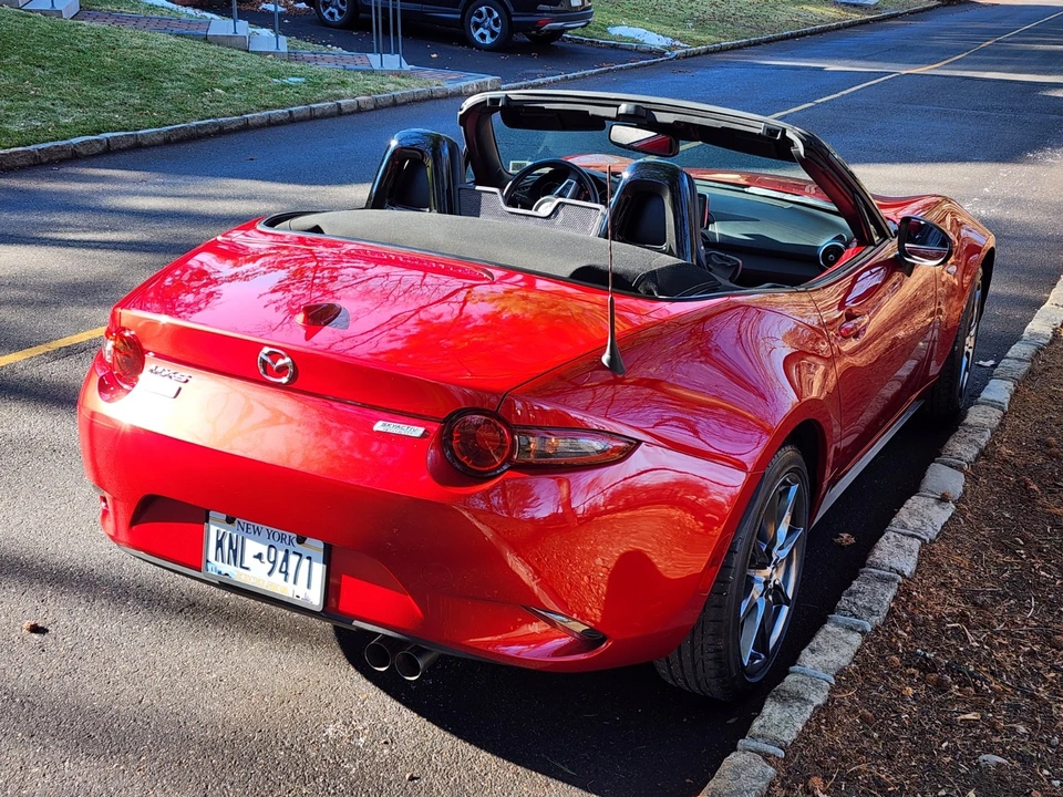 2017 Mazda ND MX-5 Miata - Image 12 of 25