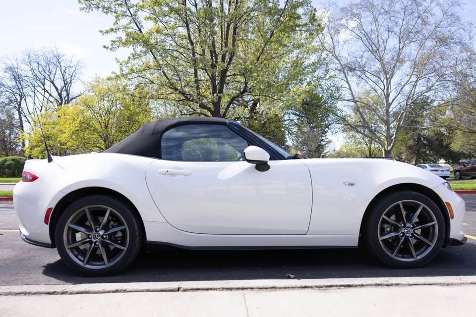 2017 Mazda ND MX-5 Miata - Image 3 of 10