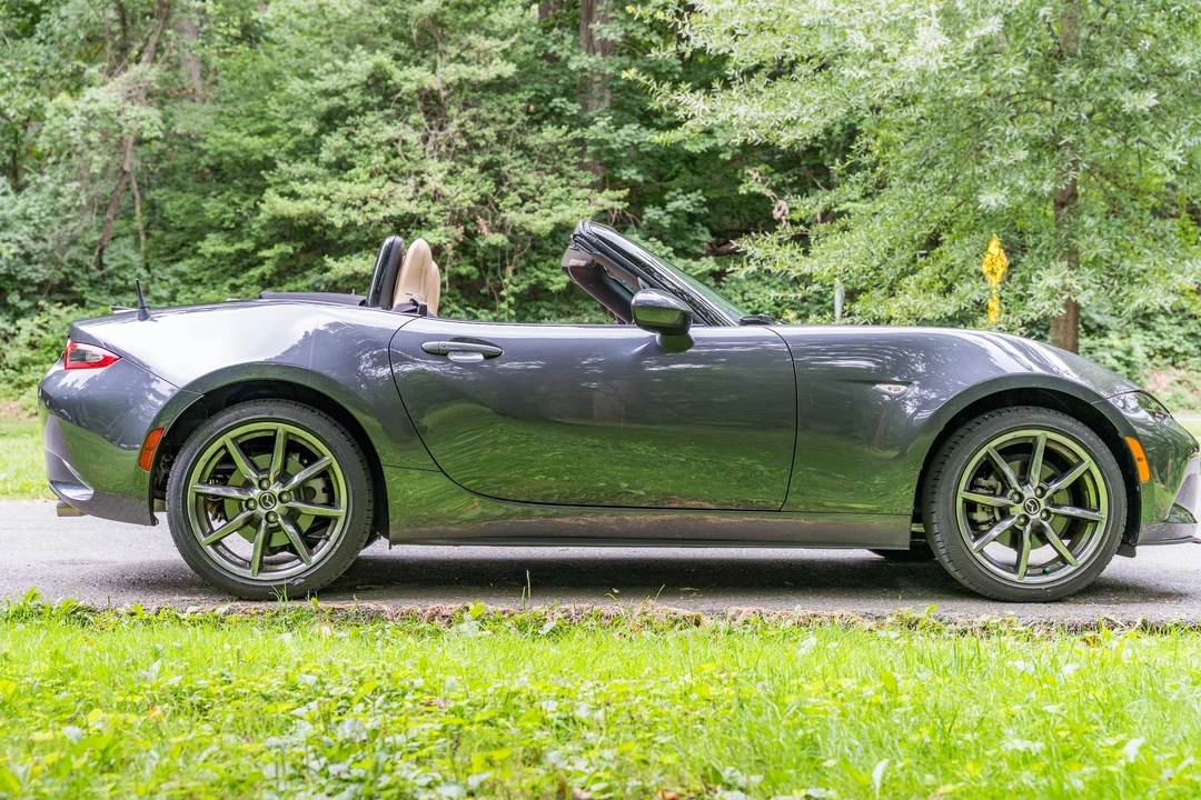 2017 Mazda ND MX-5 Miata - Image 11 of 31