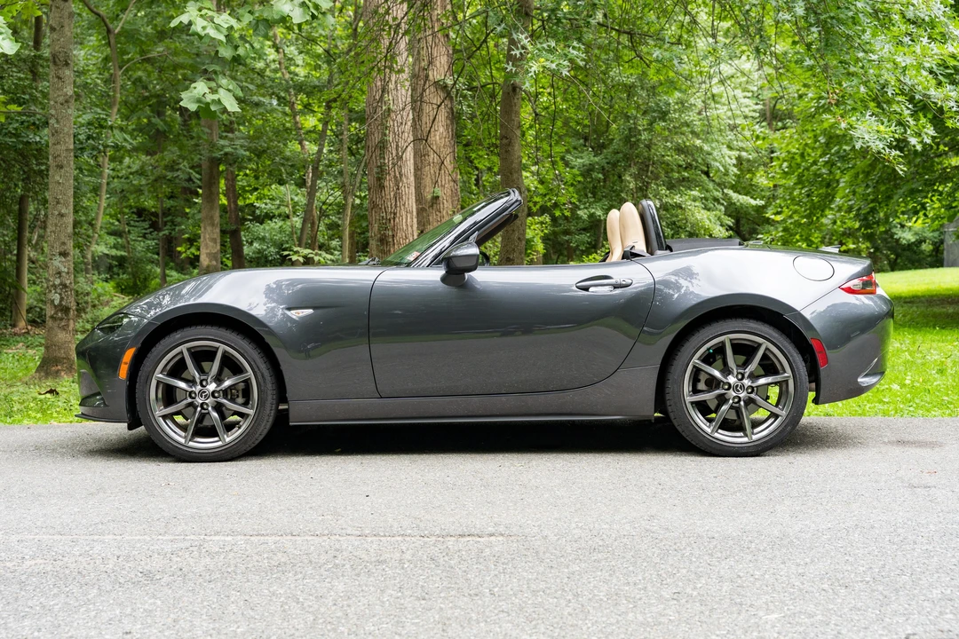2017 Mazda ND MX-5 Miata - Image 7 of 31