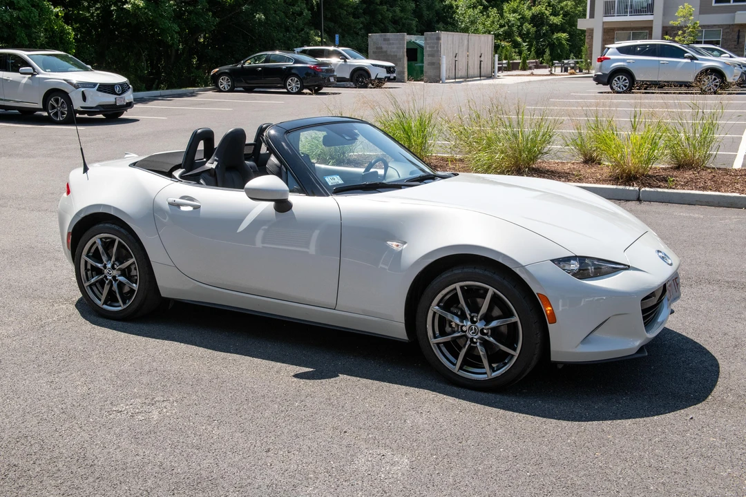 2017 Mazda ND MX-5 Miata - Image 9 of 31