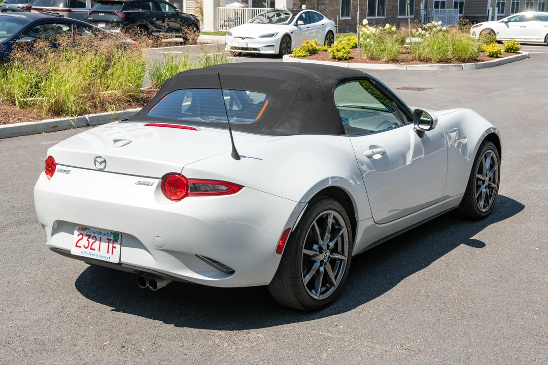 2017 Mazda ND MX-5 Miata - Image 17 of 31