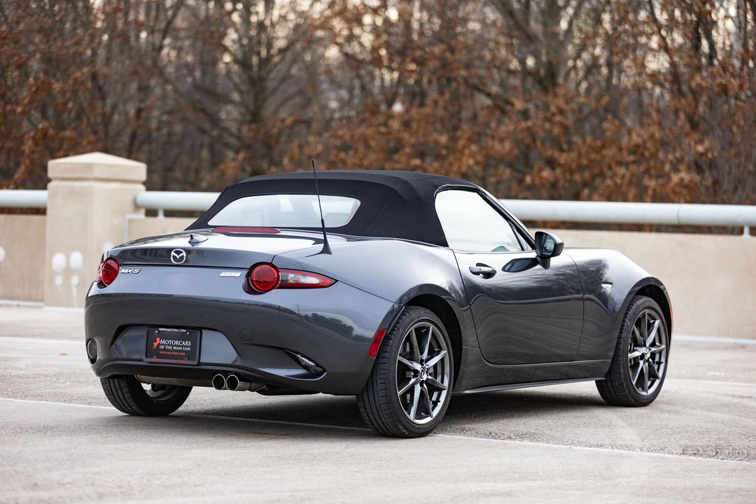 2017 Mazda ND MX-5 Miata - Image 27 of 31