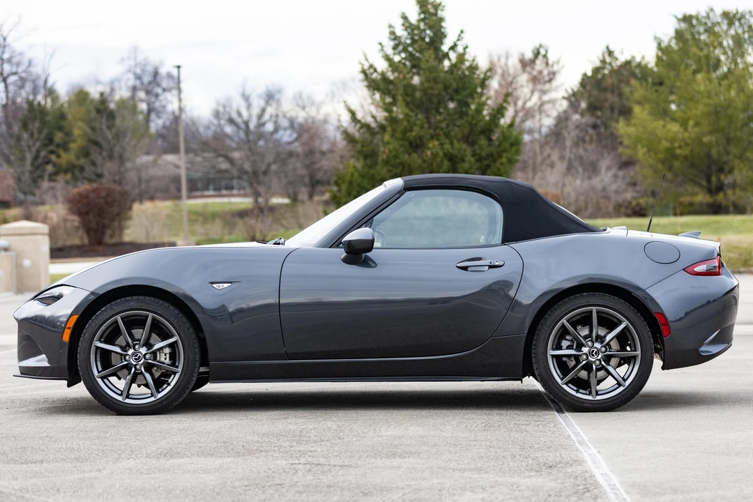 2017 Mazda ND MX-5 Miata - Image 3 of 31