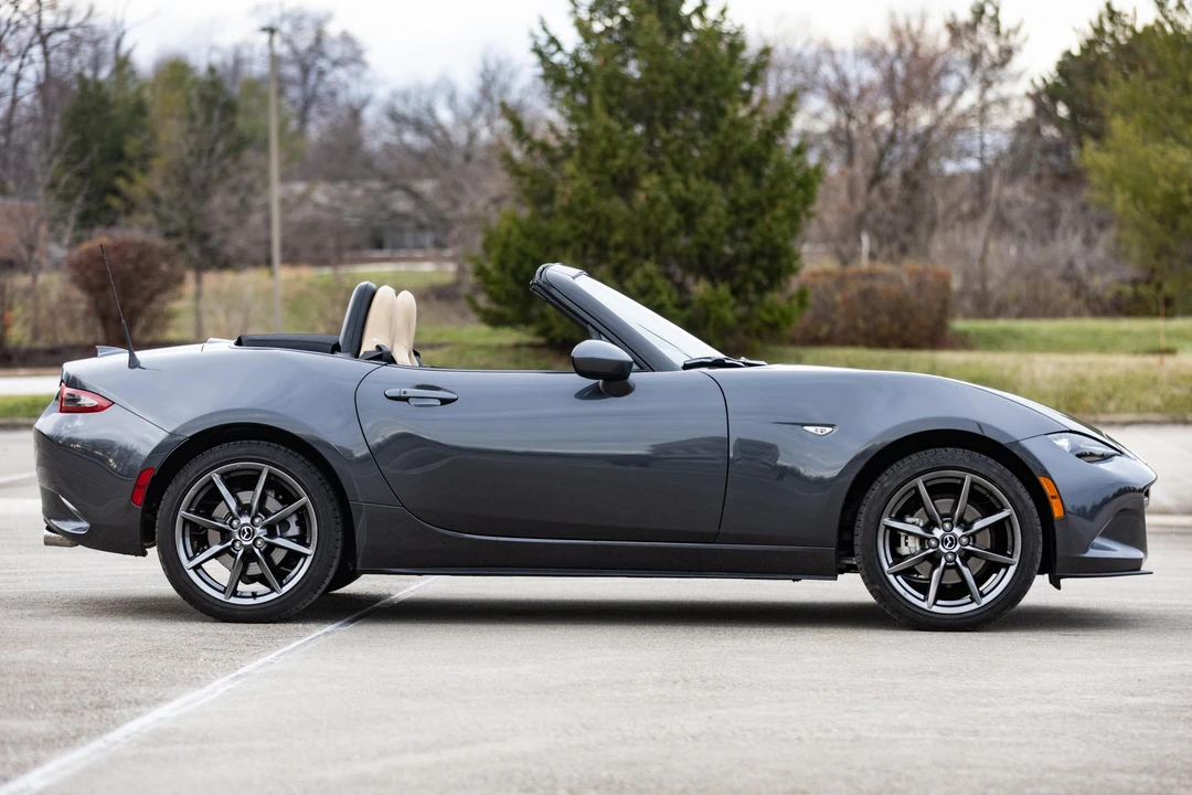 2017 Mazda ND MX-5 Miata - Image 16 of 31