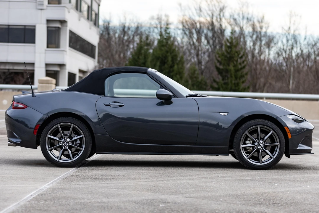 2017 Mazda ND MX-5 Miata - Image 28 of 31