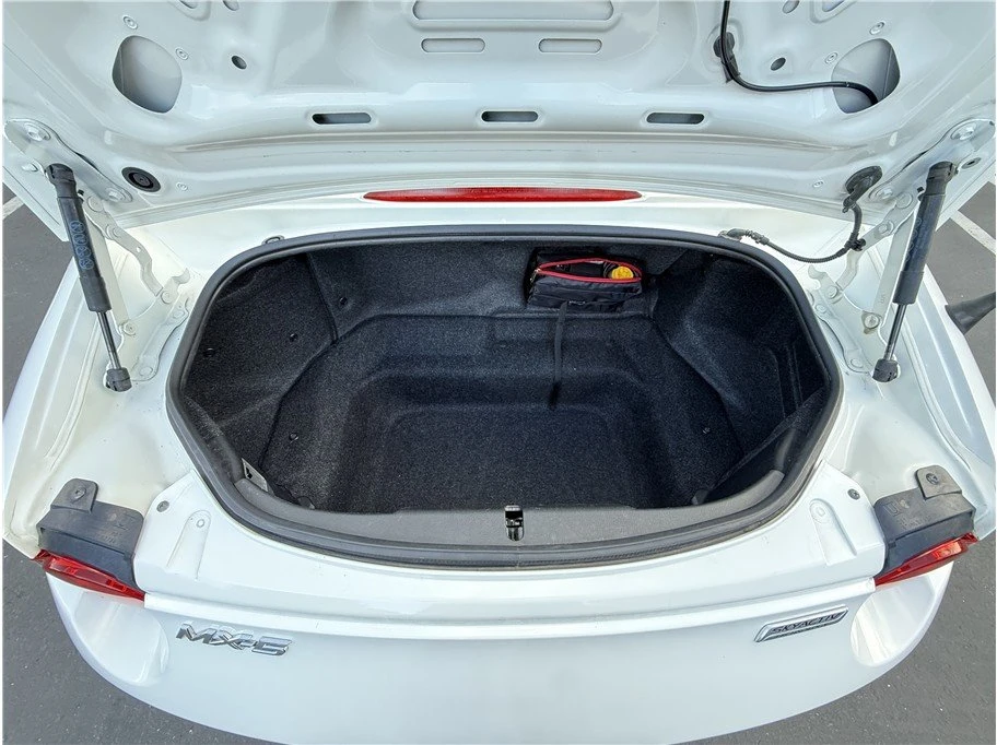 2017 Mazda ND MX-5 Miata - Image 11 of 15