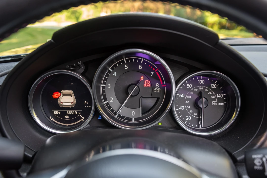 2017 Mazda ND MX-5 Miata - Image 27 of 31