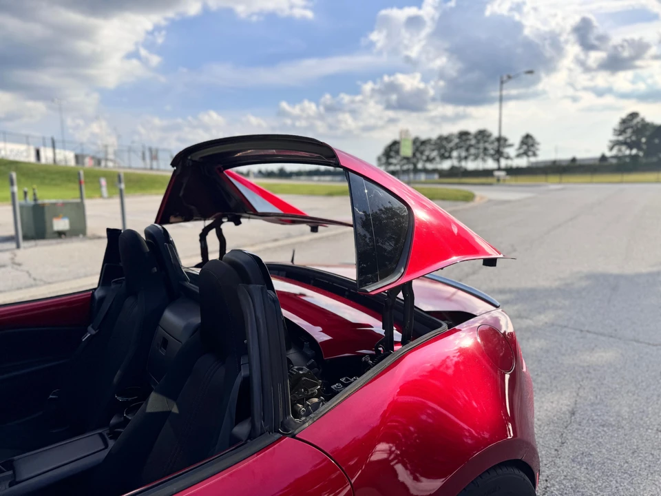 2017 Mazda ND MX-5 Miata - Image 18 of 31