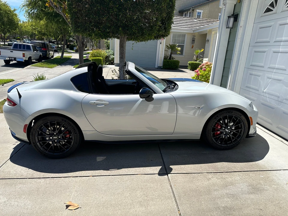 2017 Mazda ND MX-5 Miata - Image 17 of 31