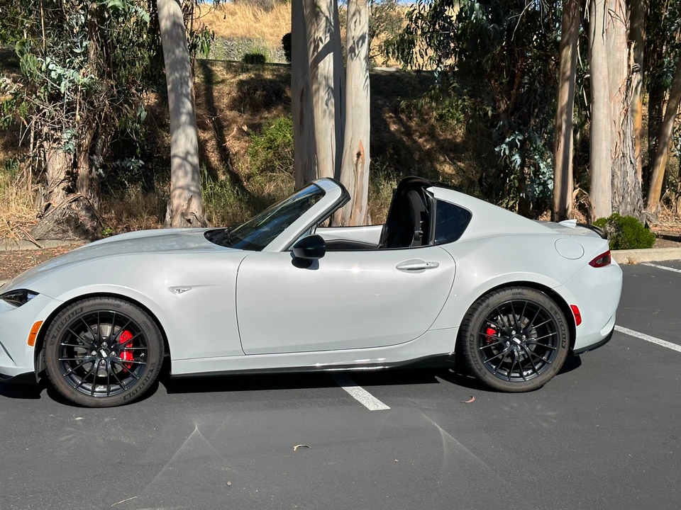 2017 Mazda ND MX-5 Miata - Image 8 of 31