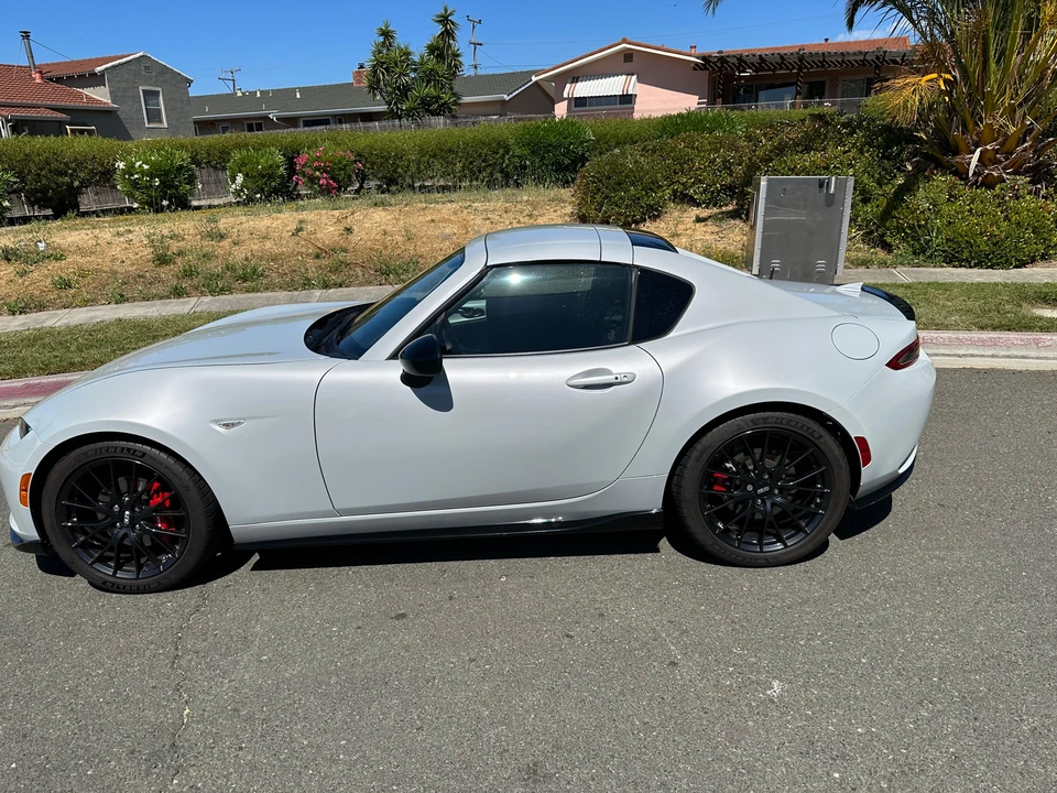 2017 Mazda ND MX-5 Miata - Image 25 of 31