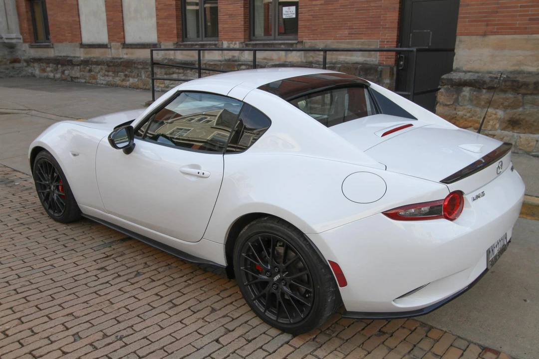 2017 Mazda ND MX-5 Miata - Image 21 of 31