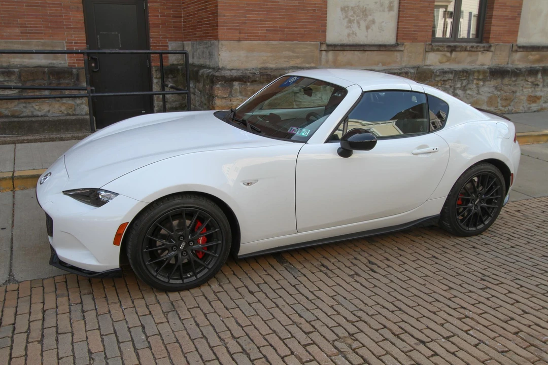 2017 Mazda ND MX-5 Miata - Image 15 of 31