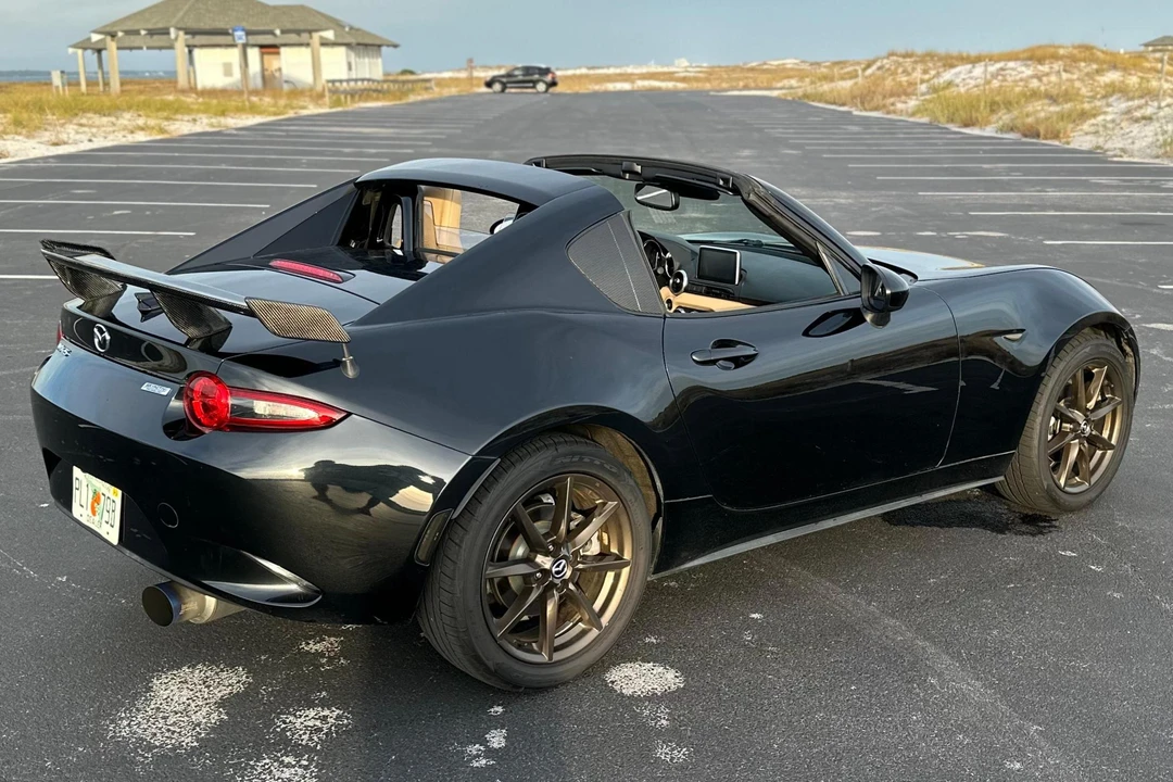 2017 Mazda ND MX-5 Miata - Image 4 of 31