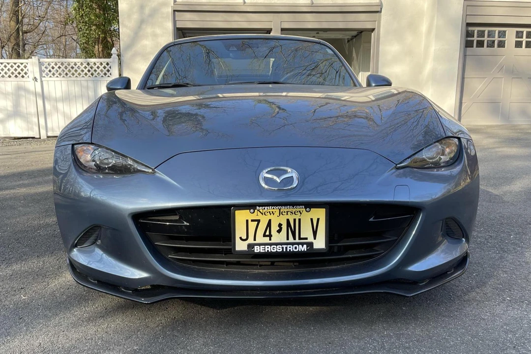 2017 Mazda ND MX-5 Miata - Image 2 of 5
