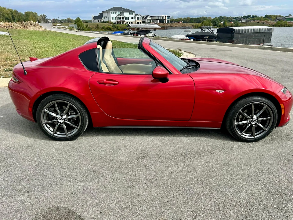 2017 Mazda ND MX-5 Miata - Image 11 of 31