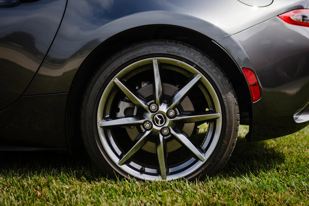 2017 Mazda ND MX-5 Miata - Image 23 of 31