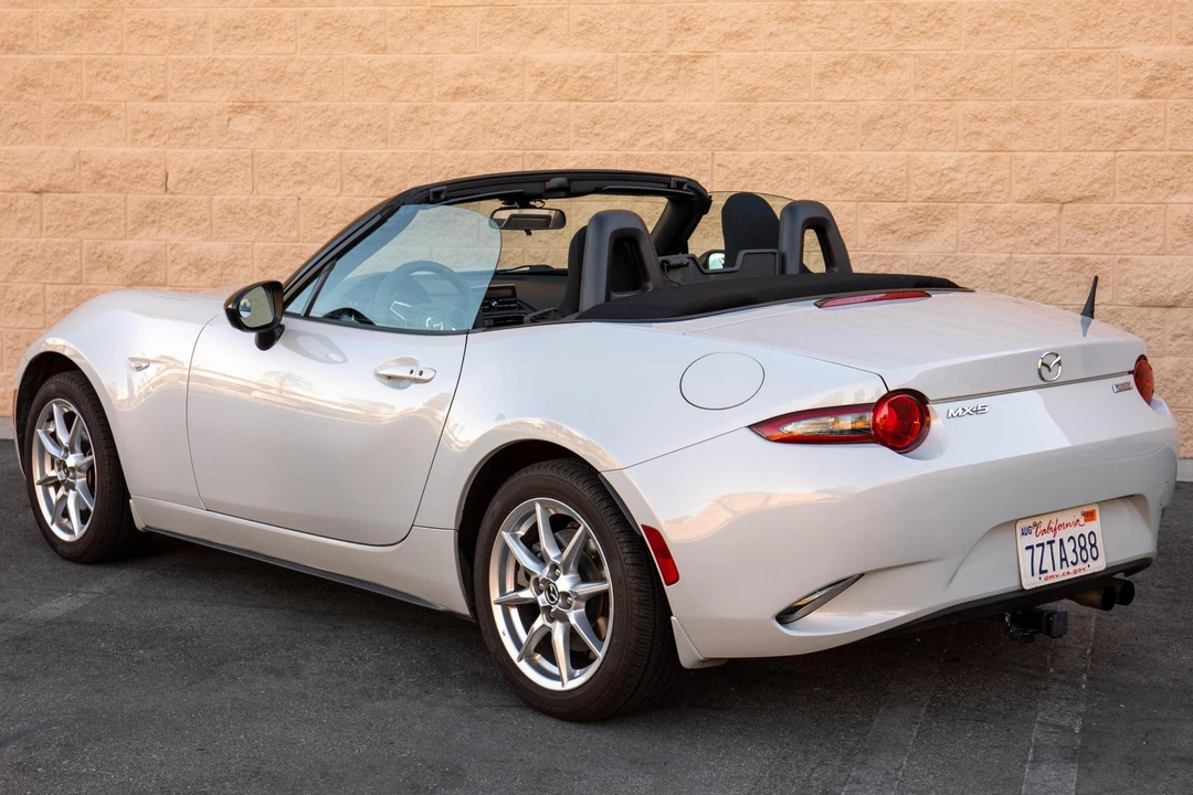 2017 Mazda ND MX-5 Miata - Image 4 of 31
