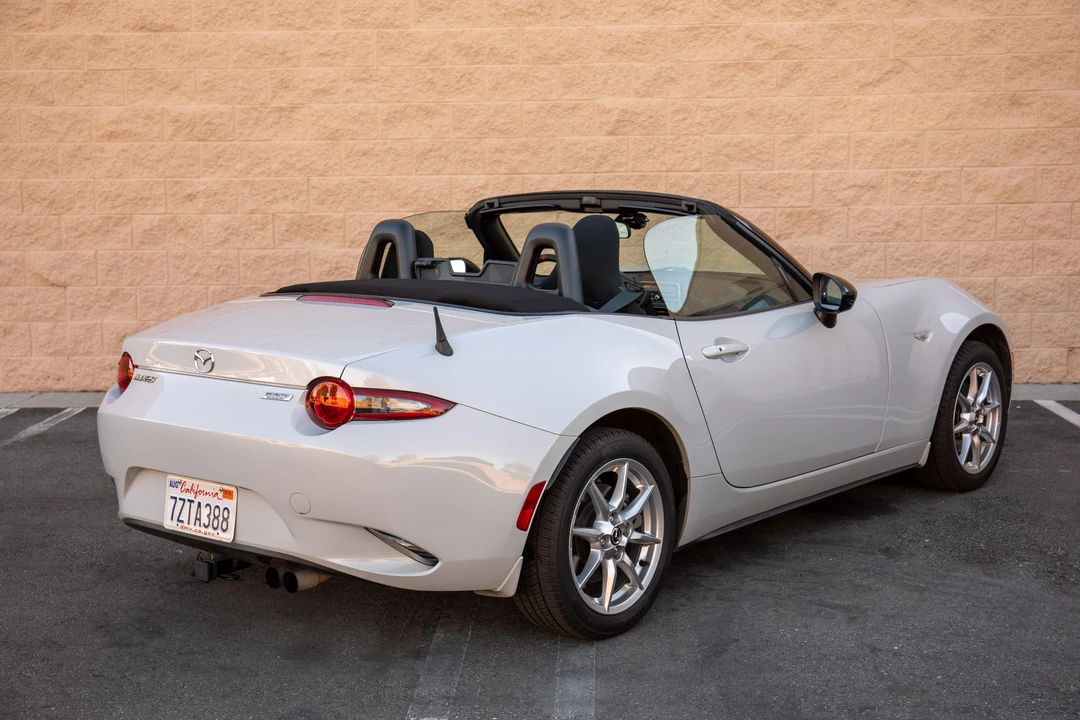 2017 Mazda ND MX-5 Miata - Image 16 of 31
