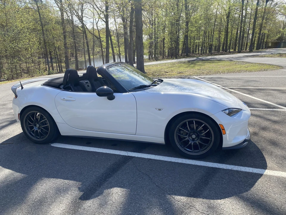 2017 Mazda ND MX-5 Miata - Image 19 of 31