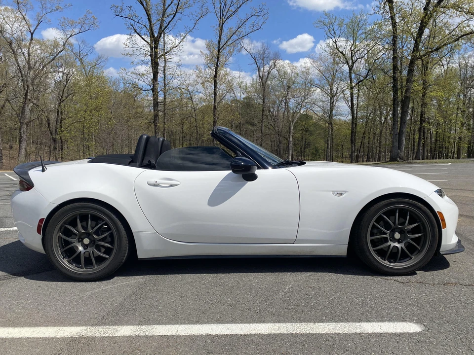 2017 Mazda ND MX-5 Miata - Image 18 of 31