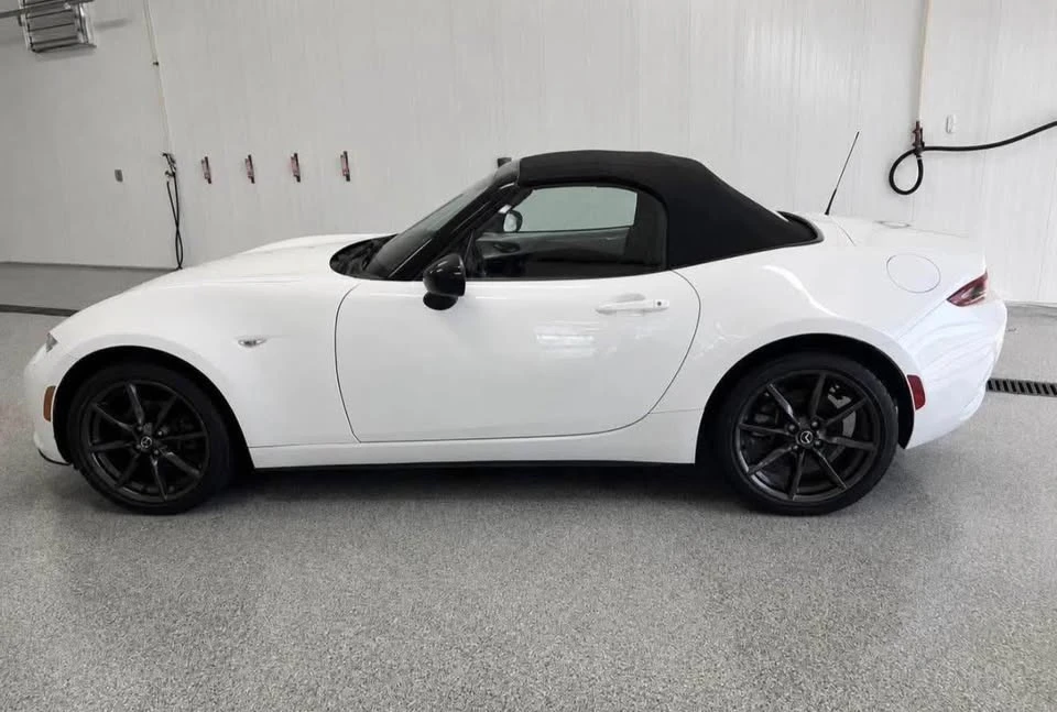 2017 Mazda ND MX-5 Miata - Image 11 of 19