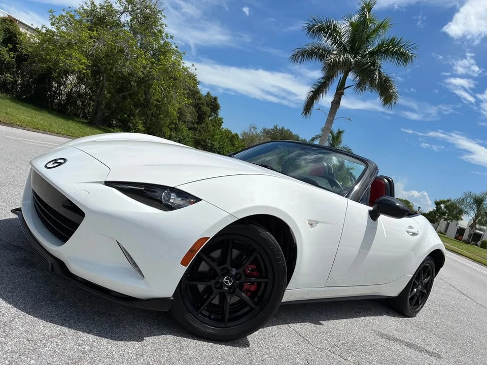 2017 Mazda ND MX-5 Miata - Image 16 of 20